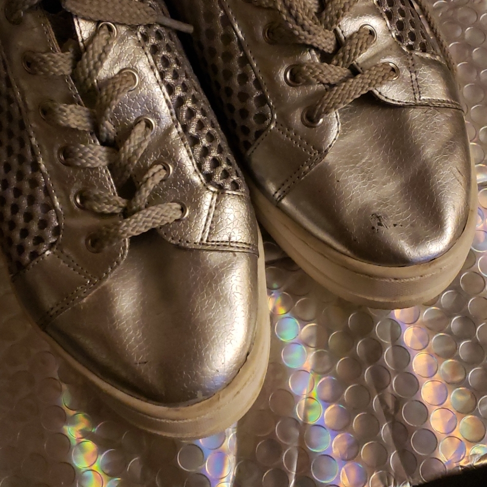 Steven By Steven Madden Silver Sneakers Size 9M - Picture 3 of 11